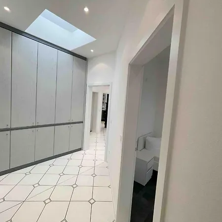 R111 By Interhome Regensburg